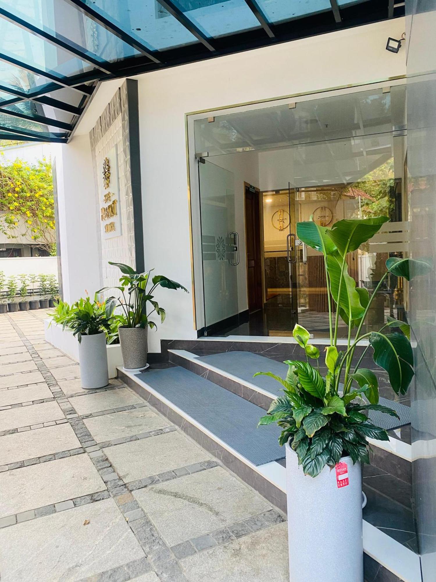 The Habitat Suites Guruvāyūr Exterior foto