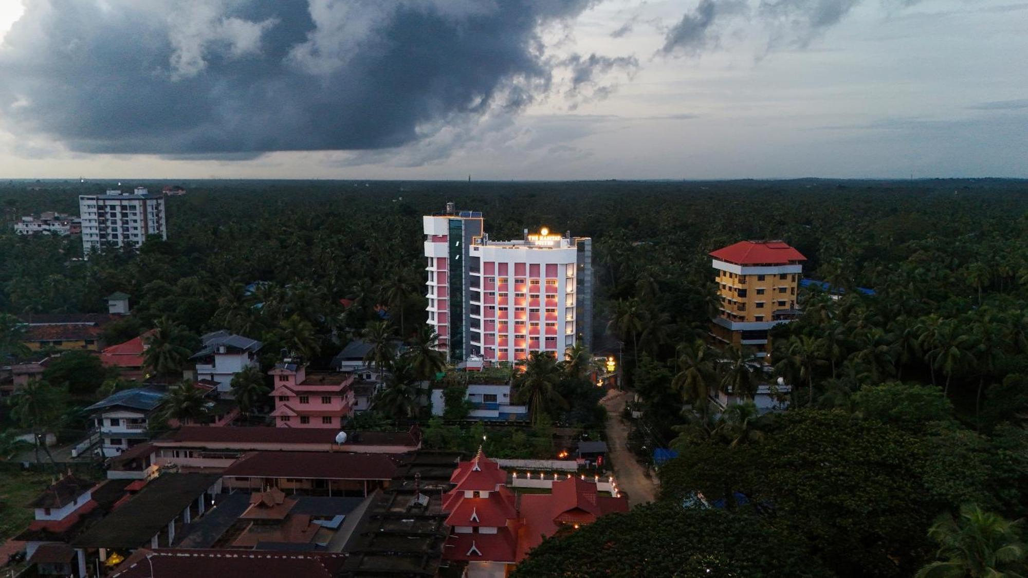 The Habitat Suites Guruvāyūr Exterior foto